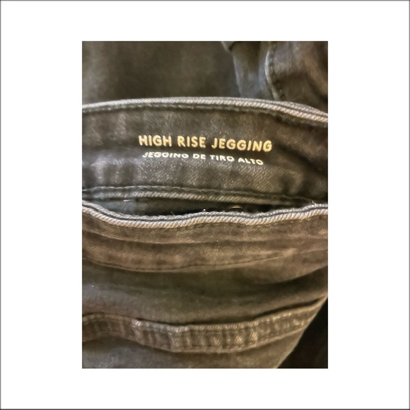 Universal Thread high rise jegging, size 29 / 8 in destroyed black - Picture 4 of 5